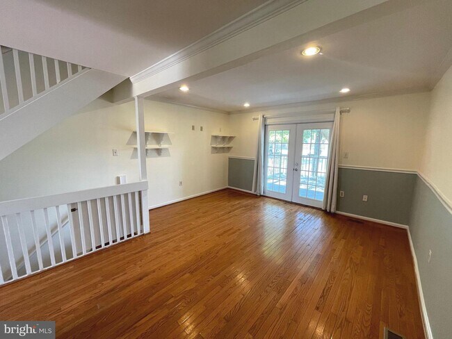 Foto del edificio - 3016 Shepperton Terrace