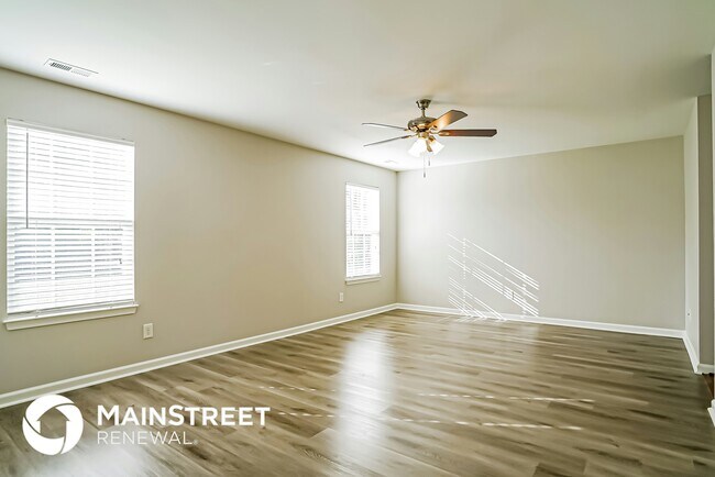 Foto del edificio - 4201 Springfield Creek Dr