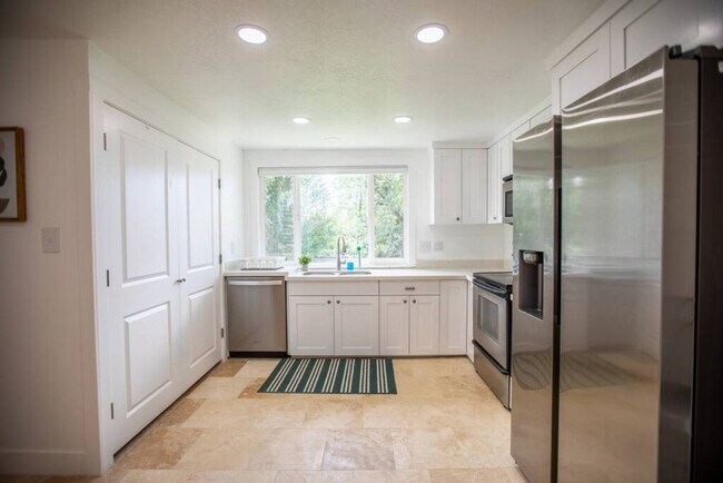 Foto del edificio - 9949 E Sego Lily Dr