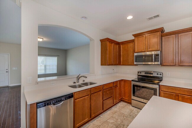 Building Photo - 401 Gibby Ln