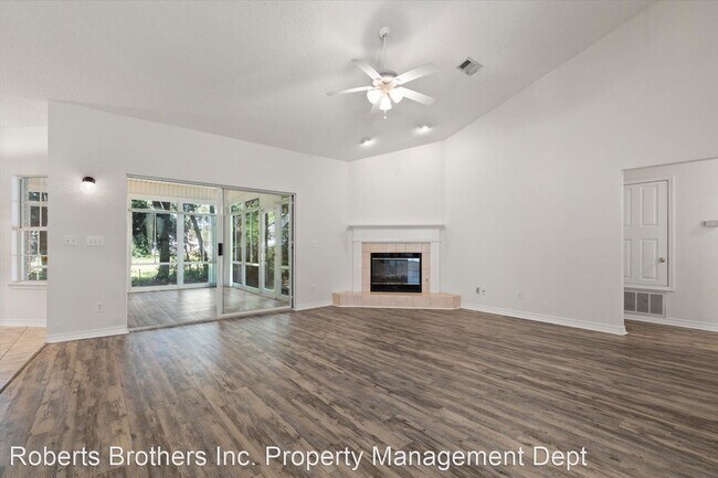 Building Photo - 3 br, 2 bath House - 253 Westley Street