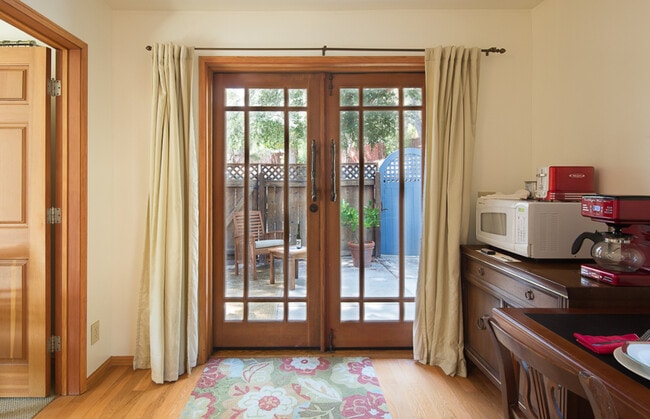 kitchen view to patio - 20845 Cheney Dr