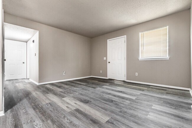 Foto del edificio - 918 Delmar Cir