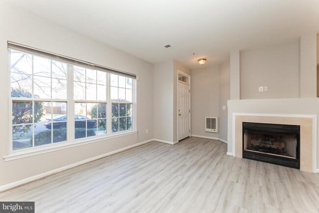 Building Photo - 5039 Anchorstone Dr