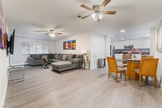 Building Photo - 3992 Chinchilla Ave