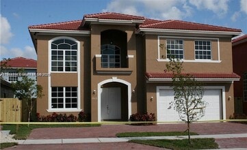 Building Photo - 15635 SW 12th Terrace