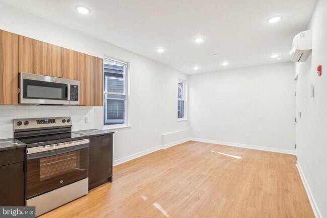 Foto del edificio - 4145 W Girard Ave