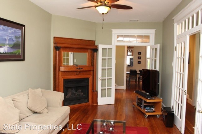 Building Photo - 4 br, 3 bath House - 1032 Kenyon St NW