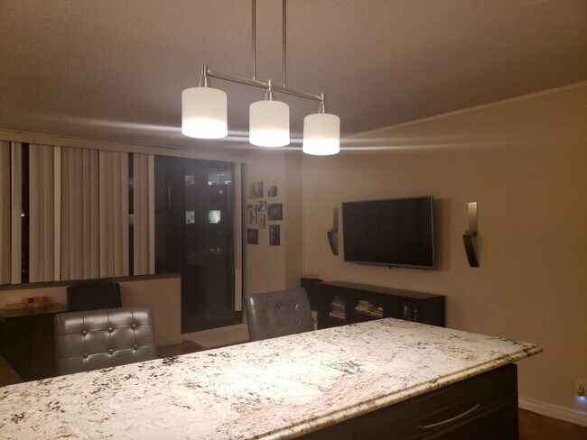 Foto del edificio - 280 Marin Blvd