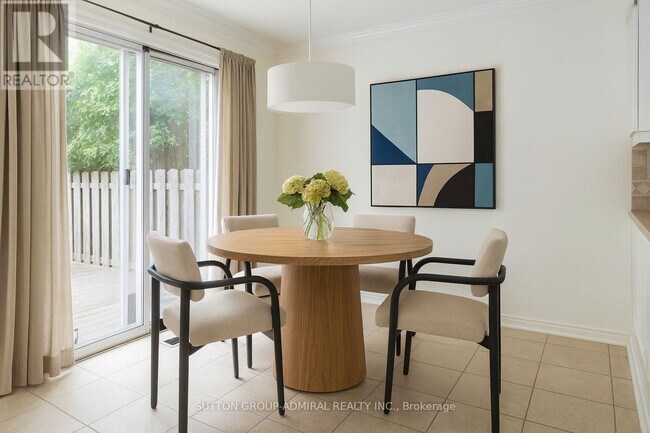 Photo du bâtiment - 115 Glen Crescent