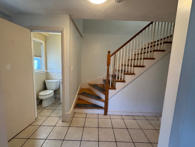 Building Photo - 21 High St