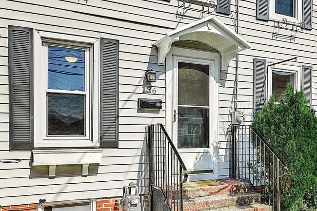 Building Photo - 136 West St