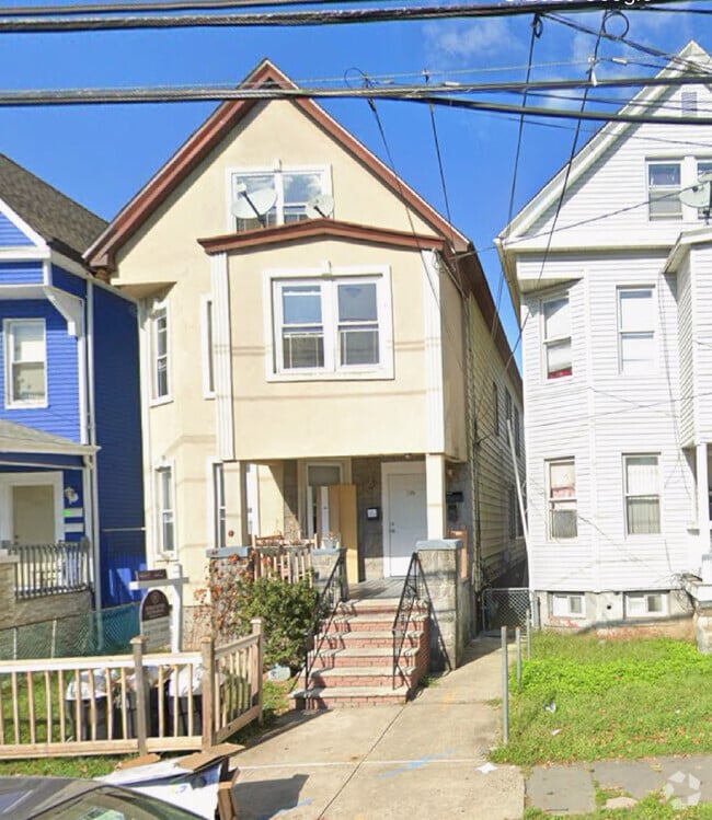 Building Photo - 1057 Lafayette St