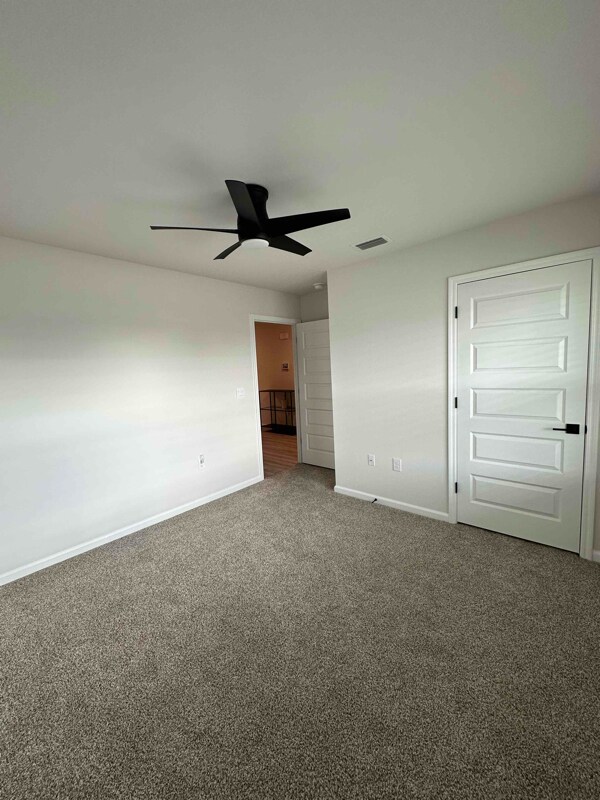 Foto del edificio - 5136 Rivergrass Dr