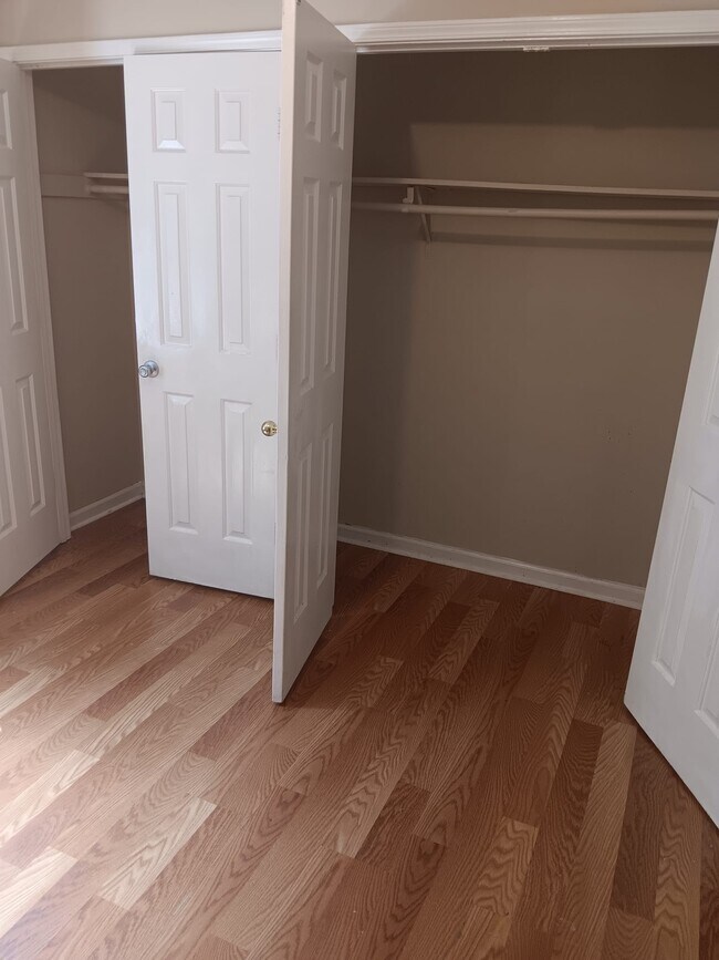 Foto del edificio - 2816 Briar Hill Ln SE