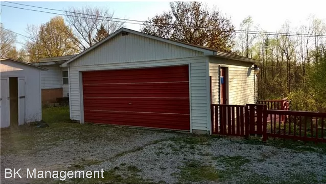 2 br, 2 bath House 73 11th St House Rental in Covington, IN