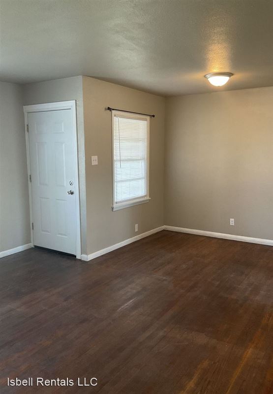 Building Photo - 1913 S 57th St