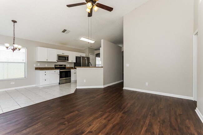 Building Photo - 2262 Mallard Creek Cir