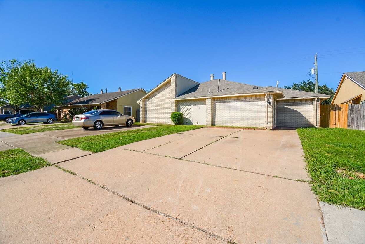 Charming Home for Rent in Southwest Houston ! - Charming Home for Rent in Southwest Houston !