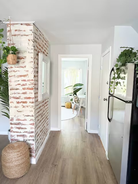 Building Photo - 218 Sherman Ave