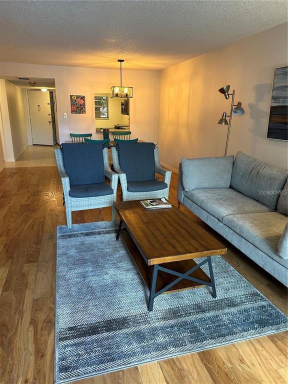 Foto del edificio - 3700 S Osprey Ave