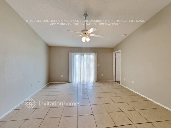 Foto del edificio - 8399 Split Creek Cir