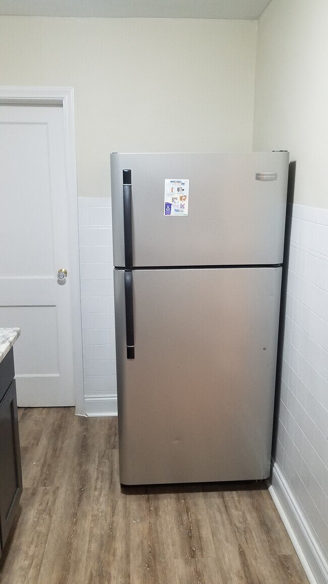 Refridgerator - 1542 Norris St