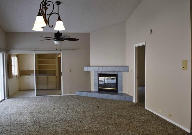 Building Photo - 4355 Marcott Cir
