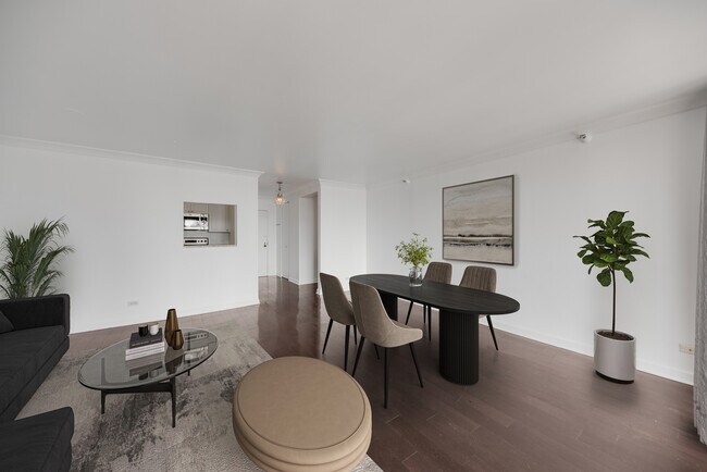 Foto del edificio - 10 E Ontario St