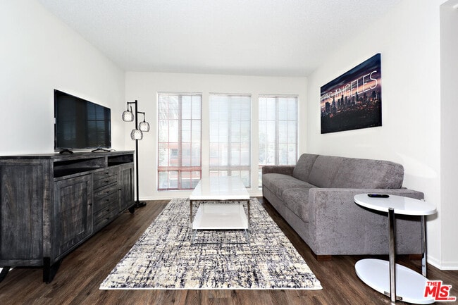 Foto del edificio - 3600 Bagley Ave