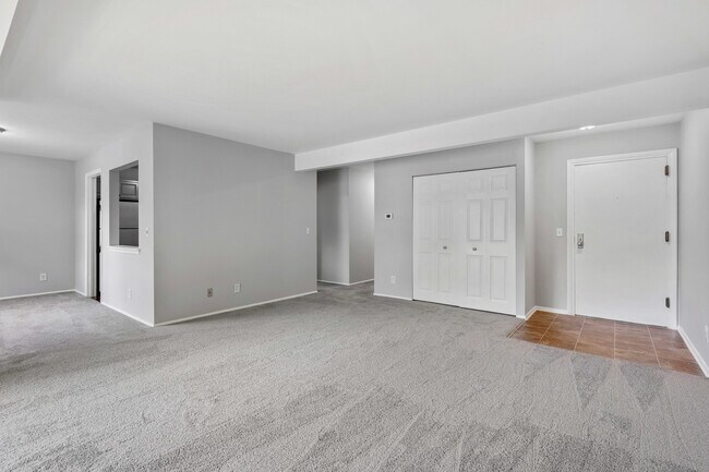 Foto del edificio - 238 Crocker Dr