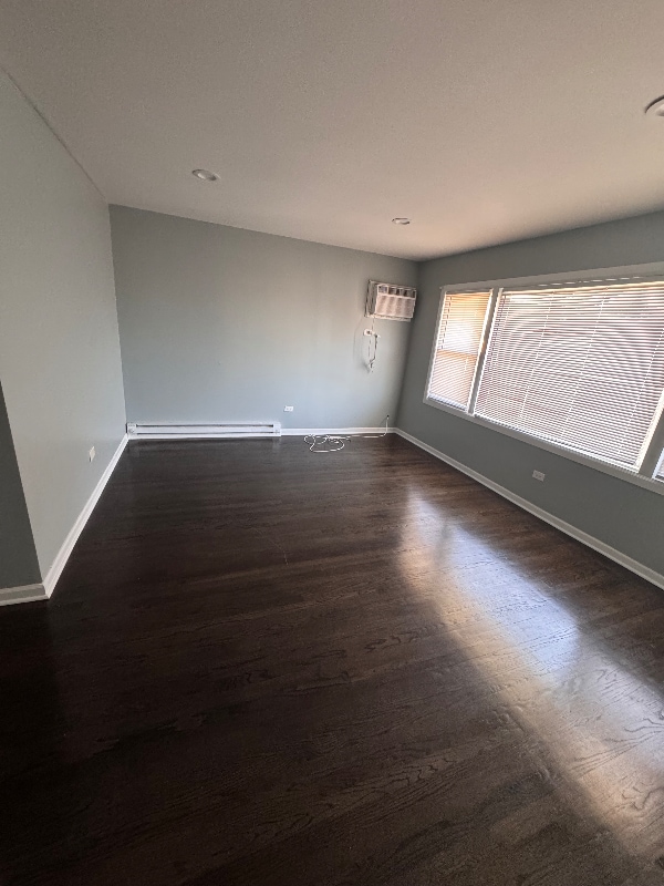 Photo - 1021 S 16th Ave (Maywood, IL) Apartment