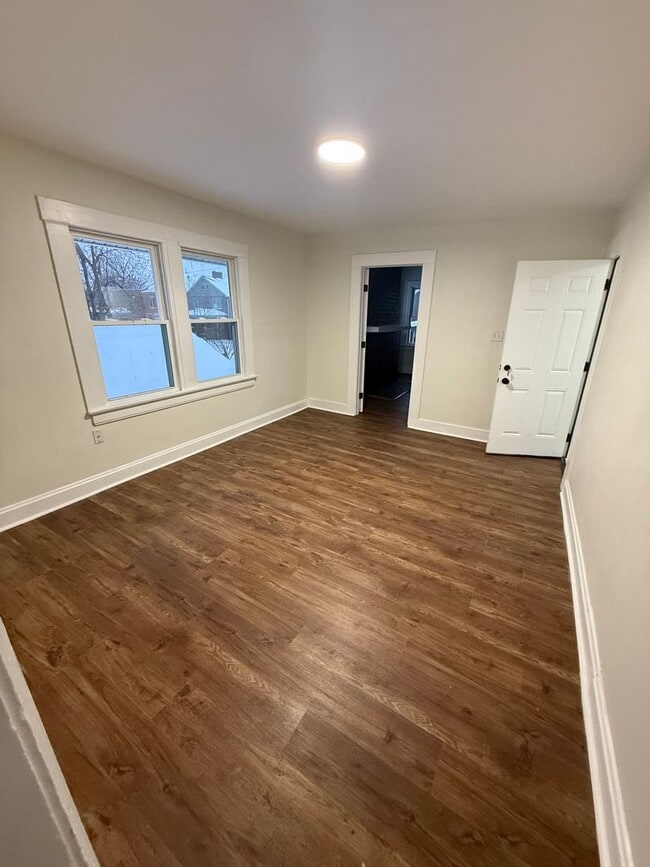 Foto del edificio - 618.5 E 4th Ave