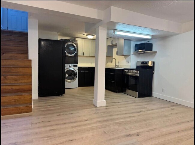 Foto del edificio - 3985 Evelyn Rd