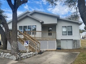 Building Photo - 388 Massalina Dr