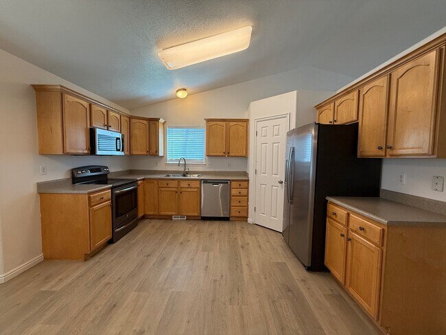 Foto del edificio - 845 Apple Grove Ln