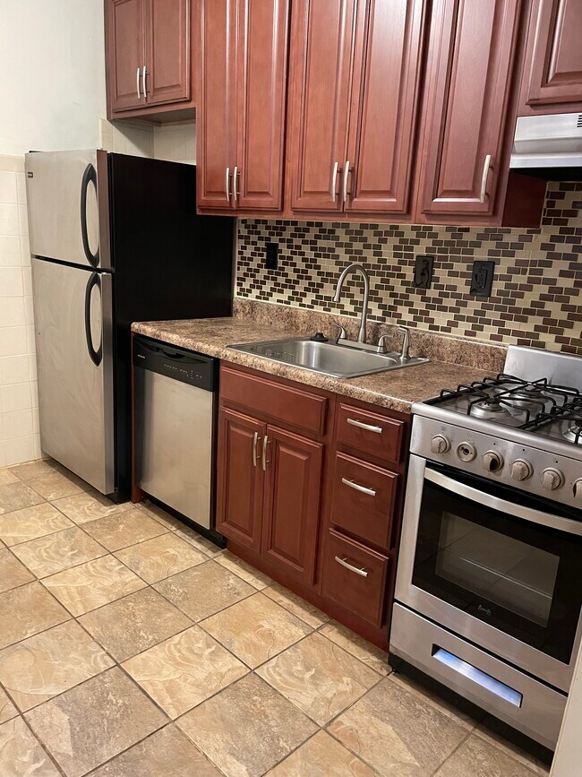 Foto del edificio - 1711 Spring Garden St