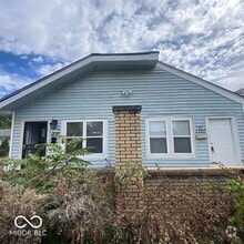 Building Photo - 1727 N Tacoma Ave