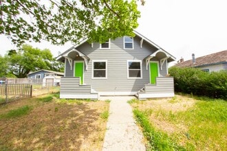 Building Photo - 202-204-204 S Anderson St