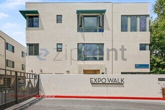Building Photo - Unit 1