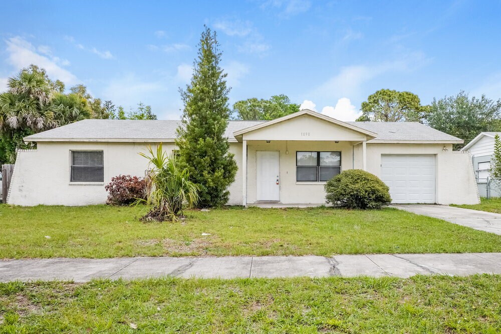 Foto principal - 1090 Wedgewood Ln