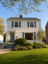Building Photo - 4461 Groveland Rd