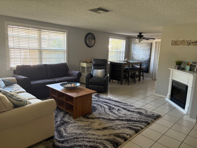Foto del edificio - 4425 Ferris Ln