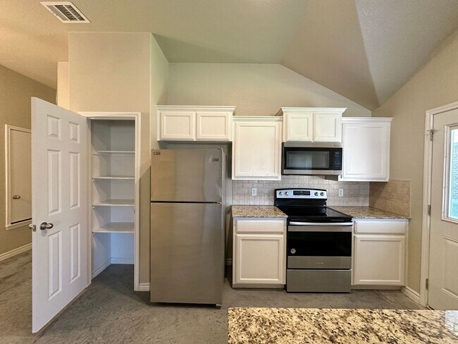 Foto del edificio - 1243 Liberation Ln