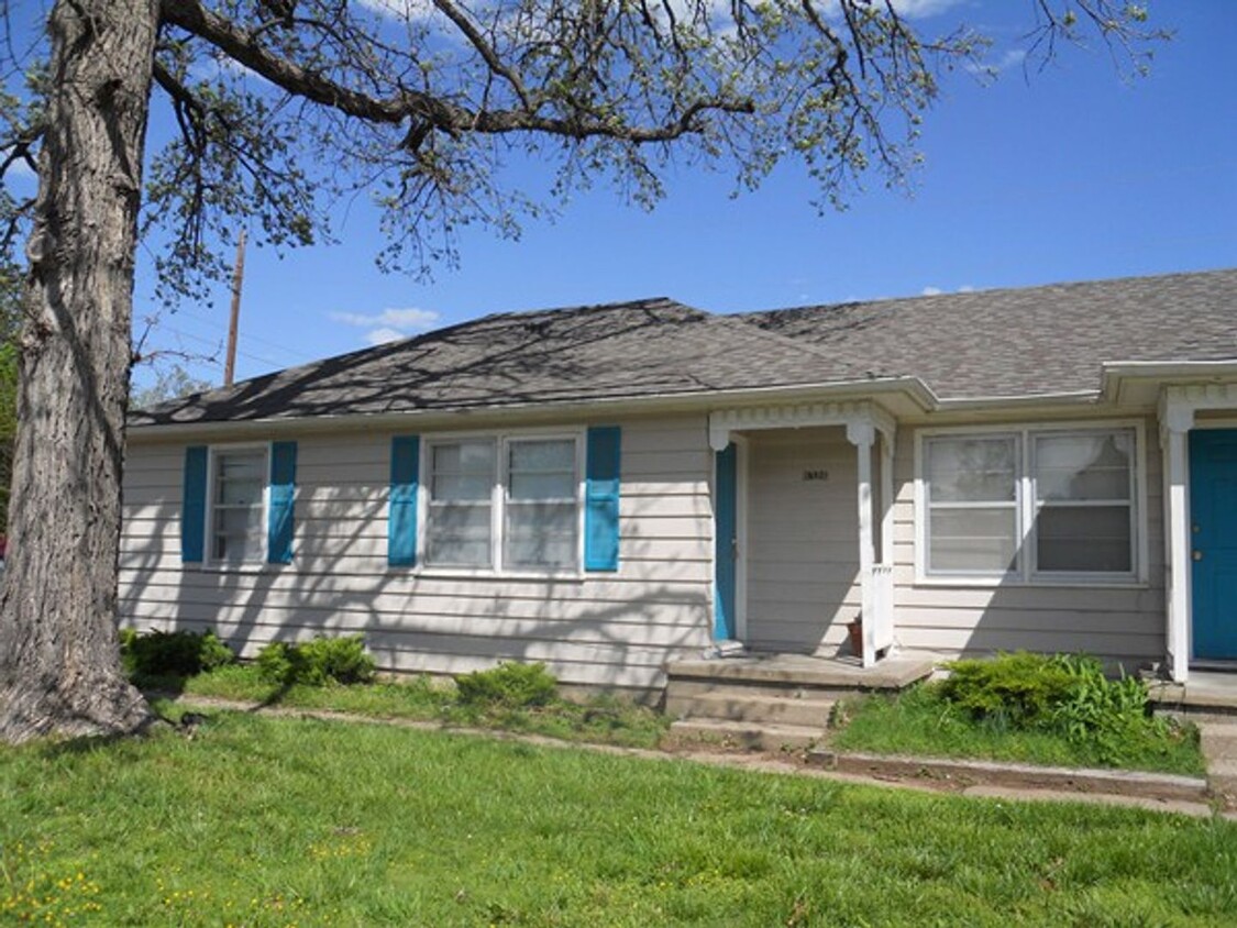 Foto principal - 2 Bedroom Home located across from KSU Cam...