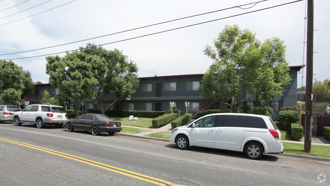 Building Photo - Potomac Square Apartments