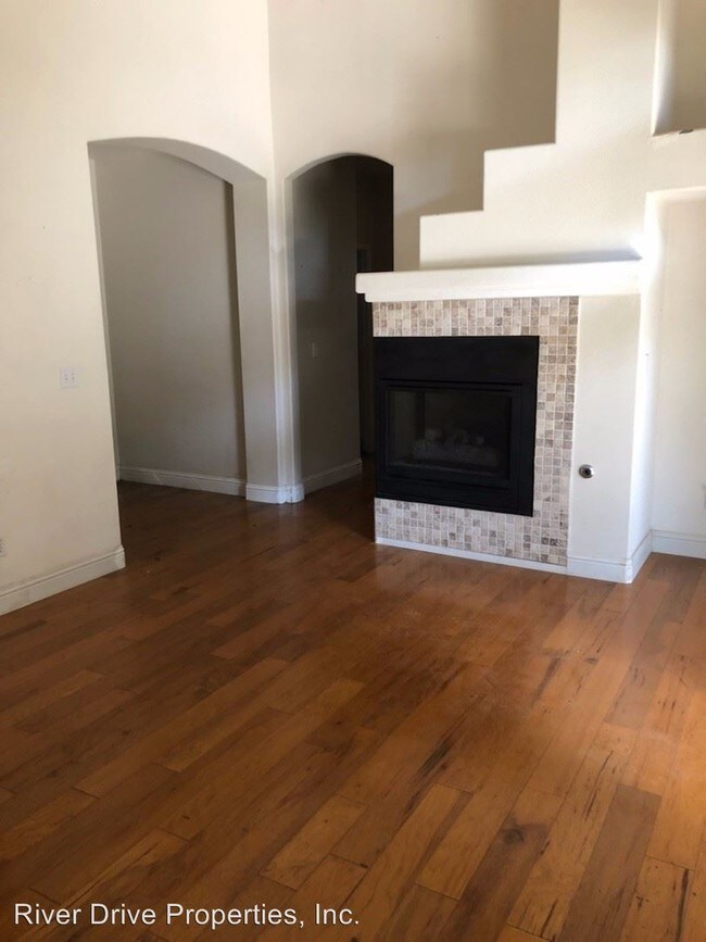 Building Photo - 3 br, 2 bath House - 7328 N. Hayes Ave