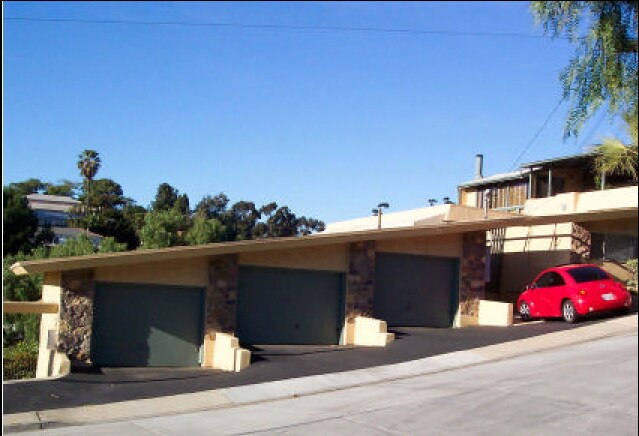Garajes - West Mission Hills Six