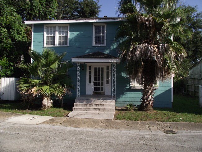 front of 2660 Gale Ct. - 2660 Gale Ct