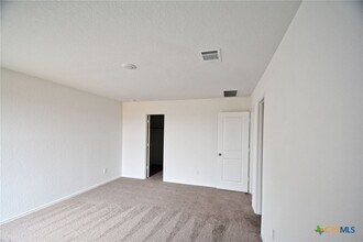Building Photo - 3812 Far Horizon